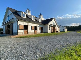 1584 Holly Creek Ln, Chapel Hill, NC 27516