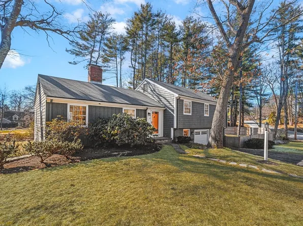36 Howland Ln, Hingham, MA 02043
