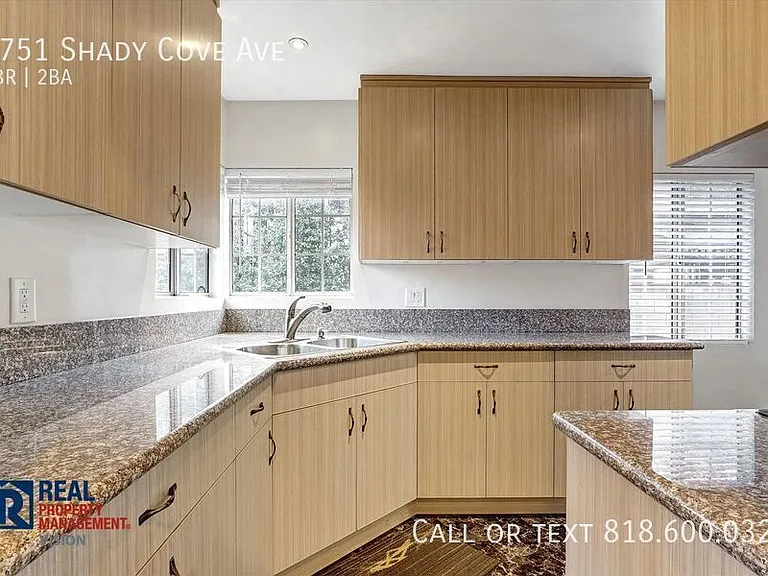 7751 Shady Cove Ave — Photo 13