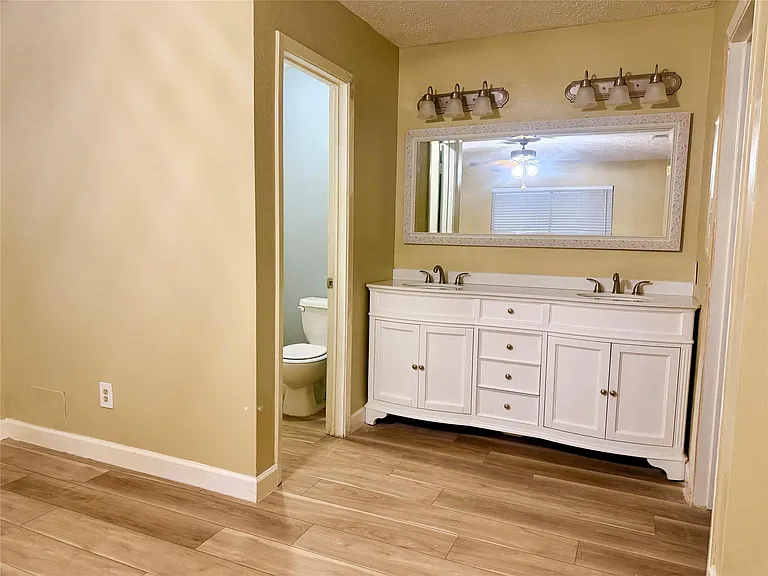 17010 Sunview Ct — Photo 12