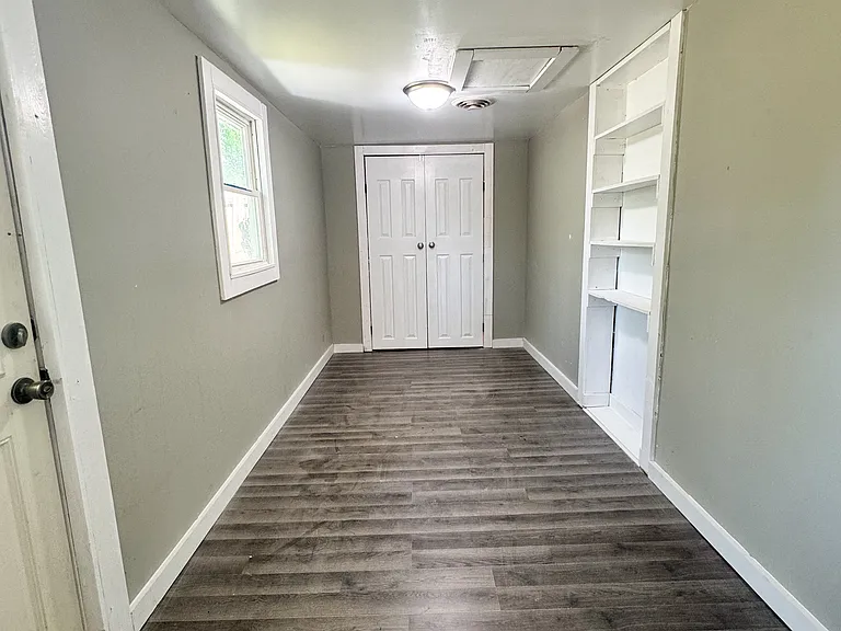 4129 Kedzie Ave — Photo 6