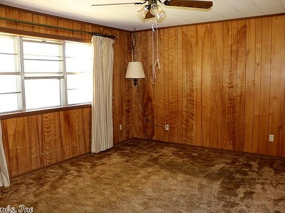 3rd image of 102 Cooley Ln