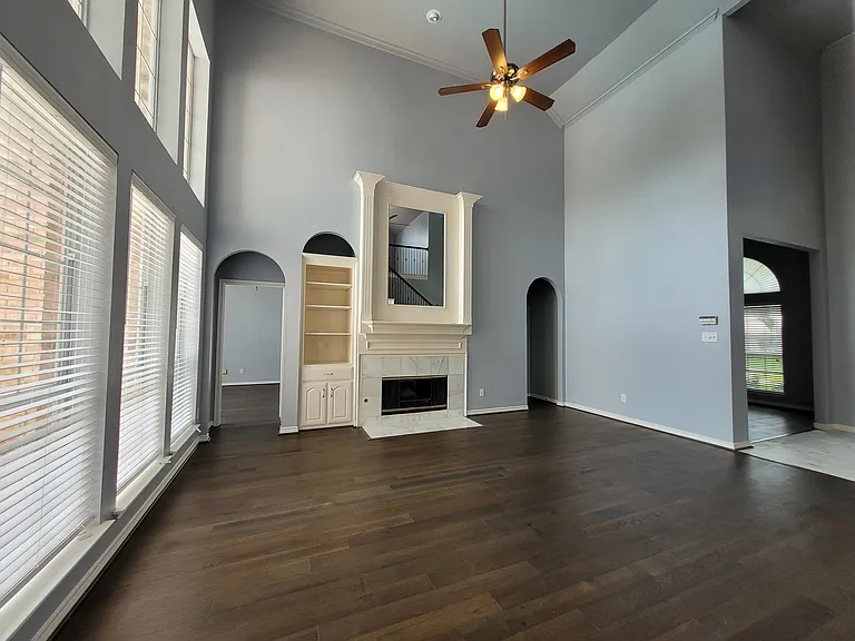2632 Shadow Hill Ln — Photo 5