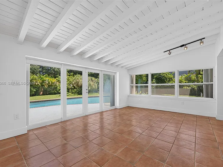 12935 SW 81st Ave — Photo 23