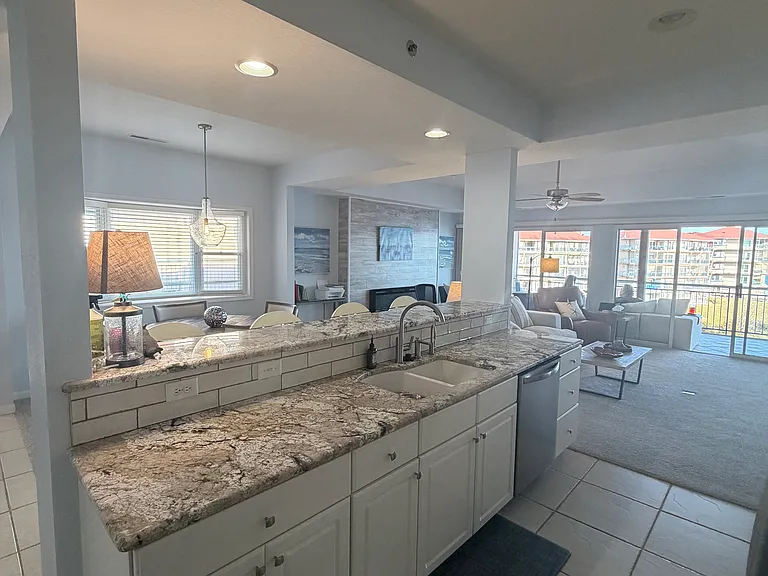 372 Palisades Condo Dr W #4A — Photo 23