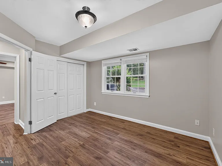 6443 Walters Woods Dr — Photo 53