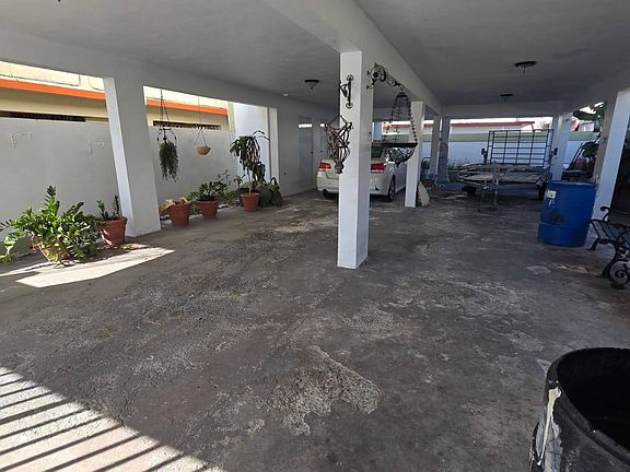 2nd image of 88 Calle 14