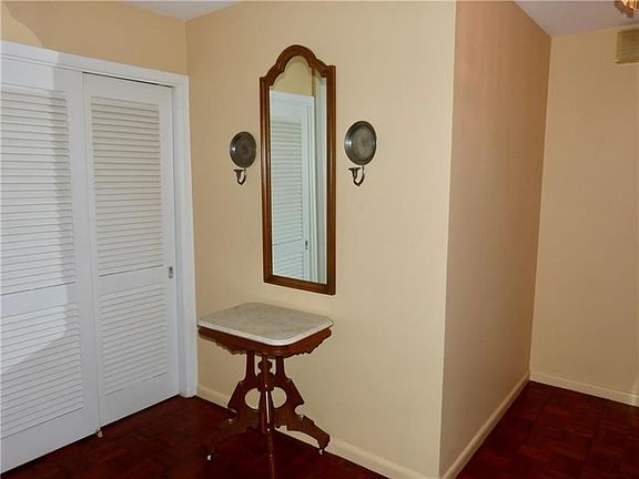5th image of 552 N Neville St APT 85