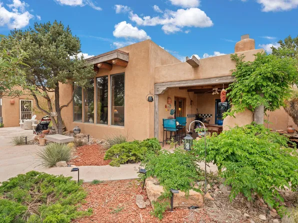 21 Roadrunner Trl, Placitas, NM 87043