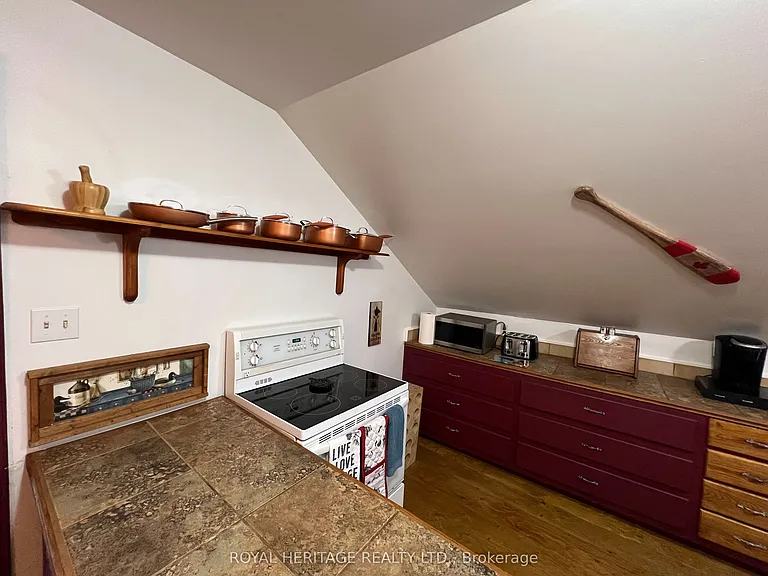 1095 Cleveland Rd — Photo 5