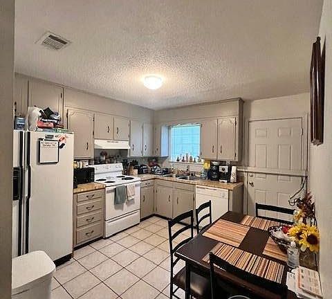3rd image of 4816 Tradewinds Dr #4816
