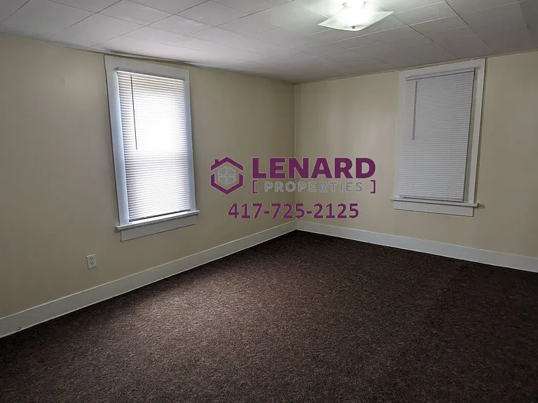 446 N Claud Ave — Photo 13