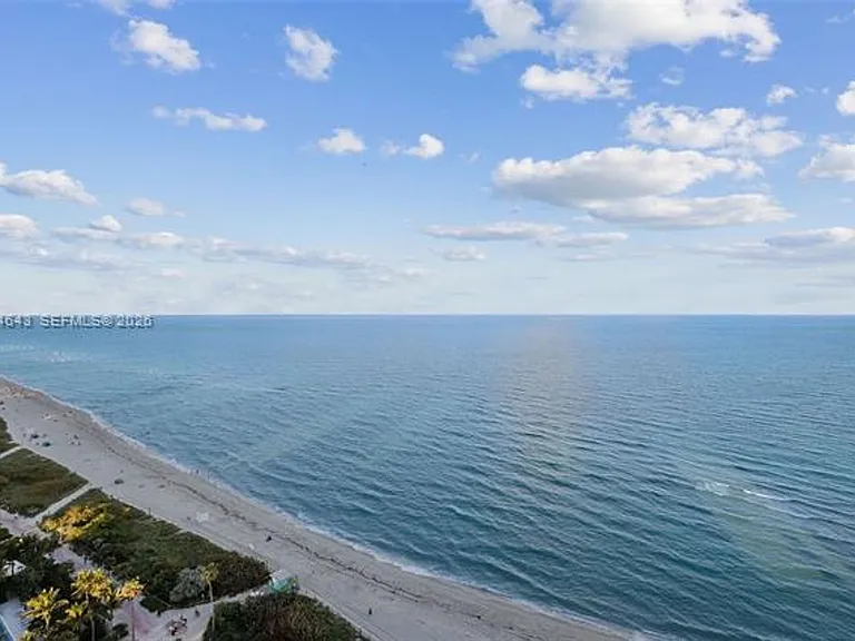 6899 Collins Avenue Cu #2208 — Photo 24