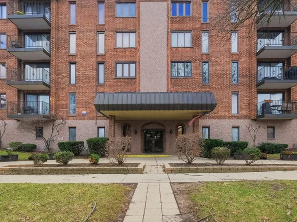 1551 Ashland Ave APT 306, Des Plaines, IL 60016