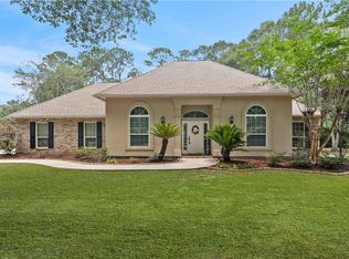 61489 Queen Anne Dr, Lacombe, LA 70445