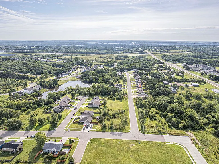 2501 Sawmill Rd — Photo 30
