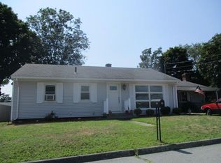 30 Westland St, Acushnet, MA 02743