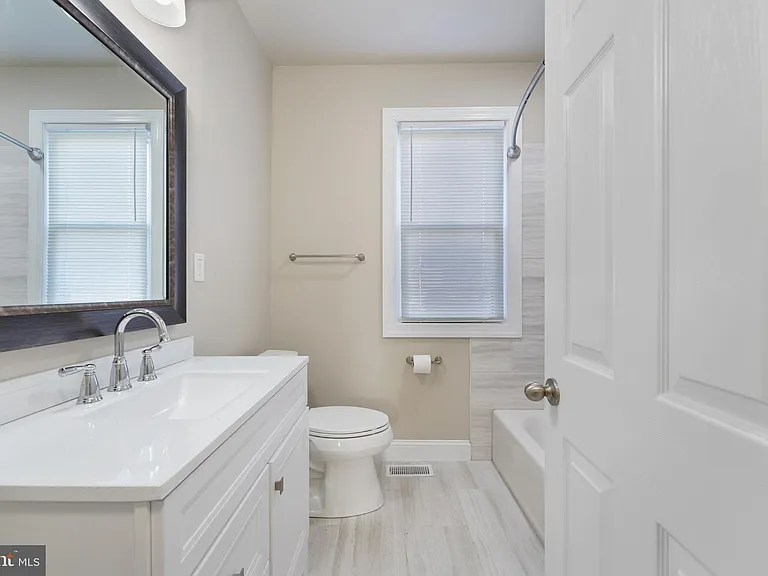 4411 Fairview Ave — Photo 11