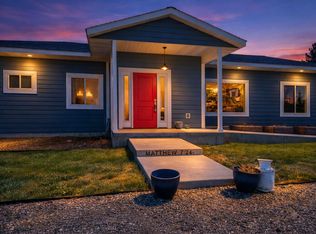 1212 Winners Circle Ln, Corvallis, MT 59828