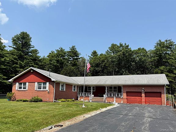 3rd image of 492 White Road
