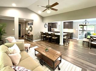 21222 Pine Ridge Dr, Cornelius, NC 28031