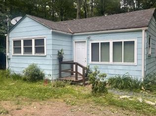 690 Cranberry Rd, East Stroudsburg, PA 18301