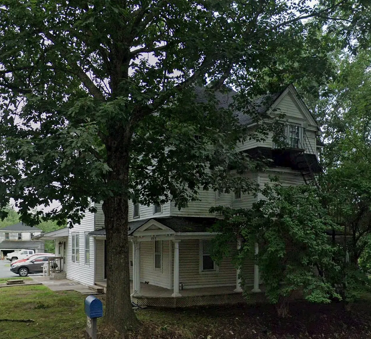 3 bed, $1,950 — Photo 1