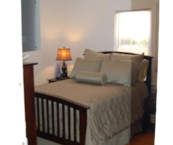 80 Hawkes Ave — Photo 8