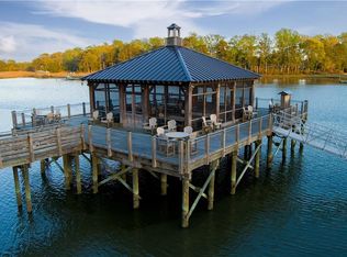 133 Creek Front Ln, Suffolk, VA 23435