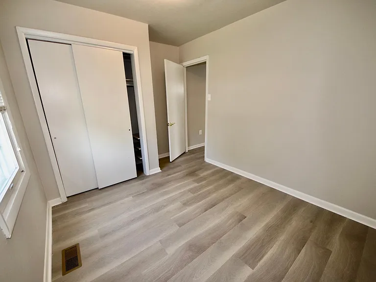 1717 Earhart Rd — Photo 14