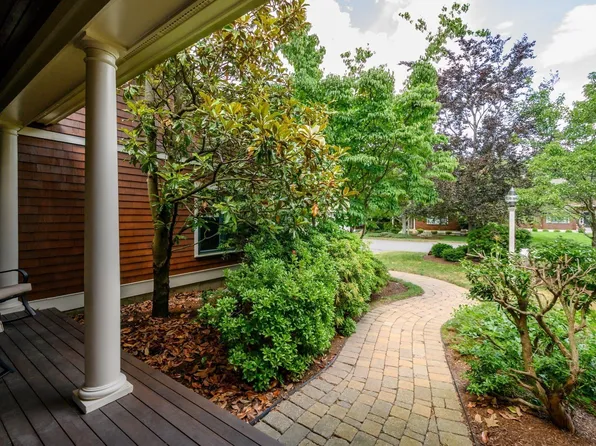 45 Clubhouse Dr Unit 45, Hingham, MA 02043