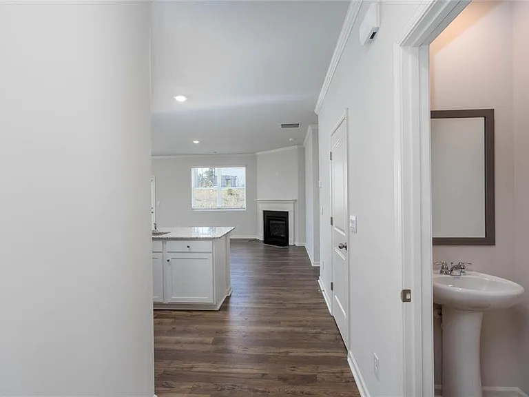 61 Grove Springs Ct — Photo 4