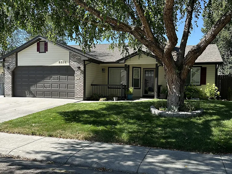 8378 W Pamela St — Photo 3