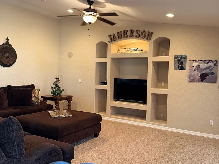 2399 E Klamath Loop — Photo 5