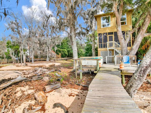 805 Captain O'Neal Dr, Daphne, AL 36526