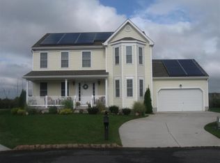 22 N 6th St, Del Haven, NJ 08251