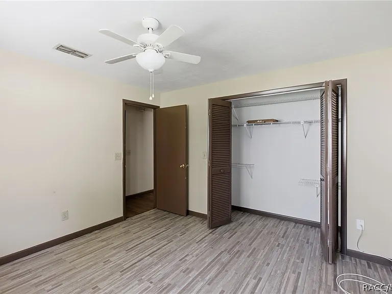3632 N Honeylocust Dr — Photo 17