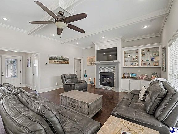 5th image of 700 Middleberg Way