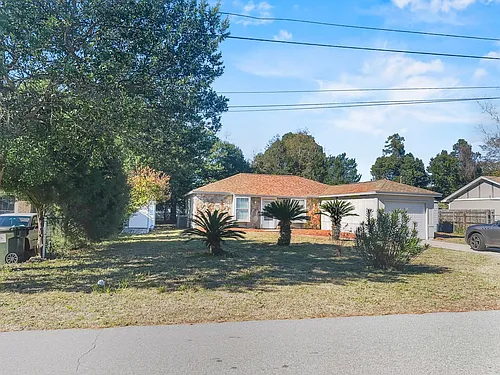 115 Christopher Dr Photo 1