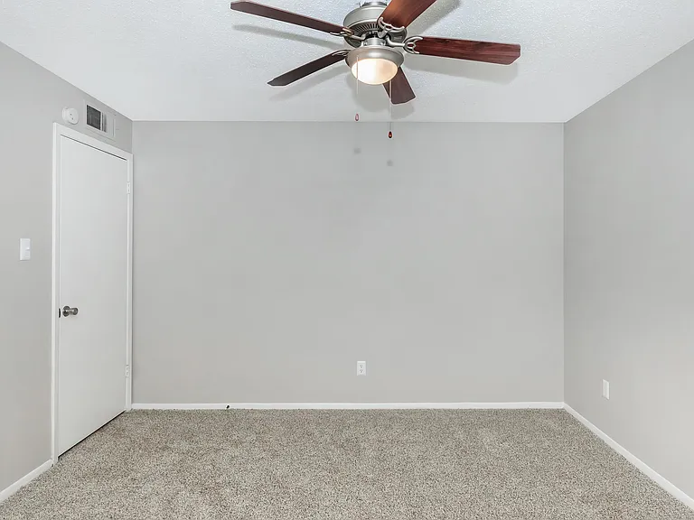 12148 Jollyville Rd — Photo 76