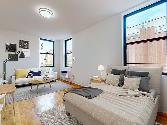 2nd image of 37 1/2 Bedford St APT 3B