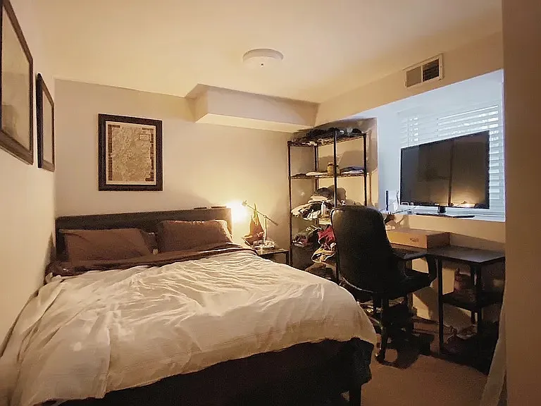 632 Quincy St NE #1 — Photo 12