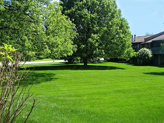 3rd image of 1850 Portsmouth Dr