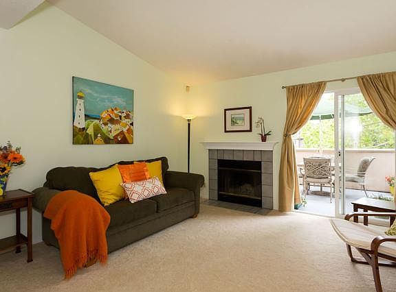 4th image of 740 Canyon Oaks Dr APT E