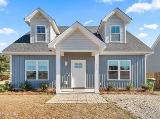 117 Bumps Creek Rd, Sneads Ferry, NC 28460