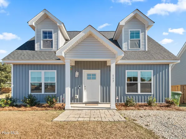 117 Bumps Creek Road, Sneads Ferry, NC 28460