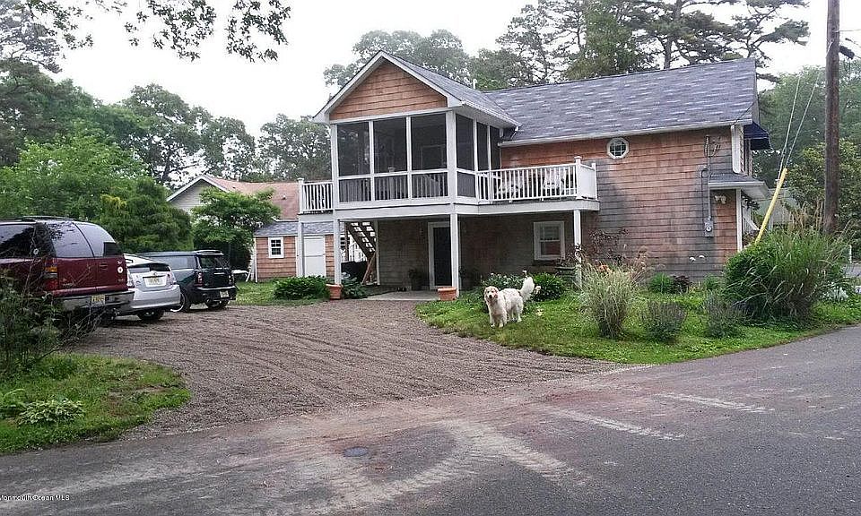 1st image of 9 Highland Ave