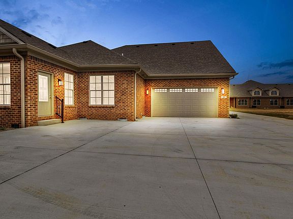 3rd image of 25 Hannah Ln