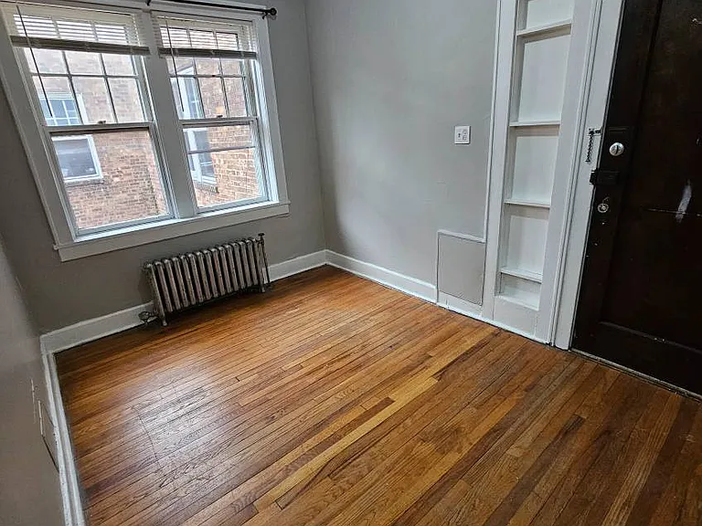 385 Morris St — Photo 13