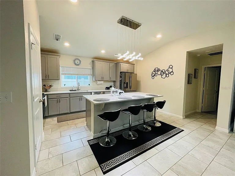 2818 Sanctuary Dr — Photo 6